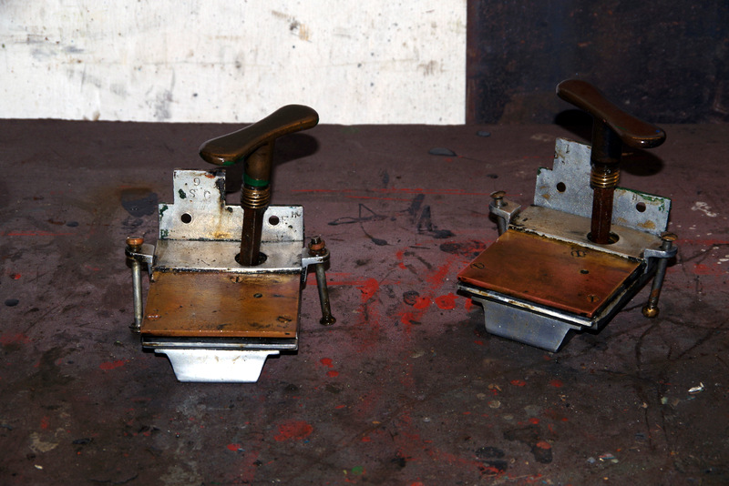 Class 127: Door handle mechanisms